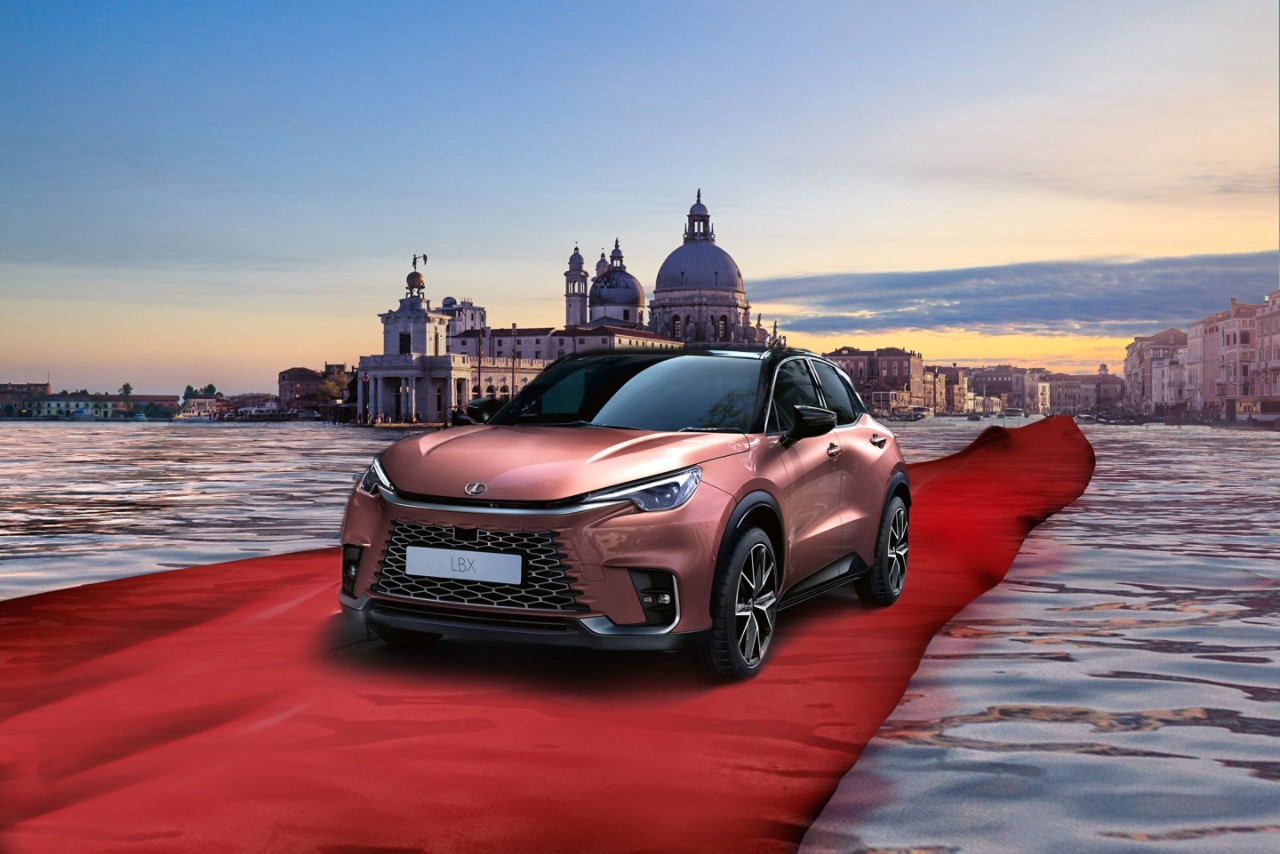 lexuslbxvenezia2023redcarpet