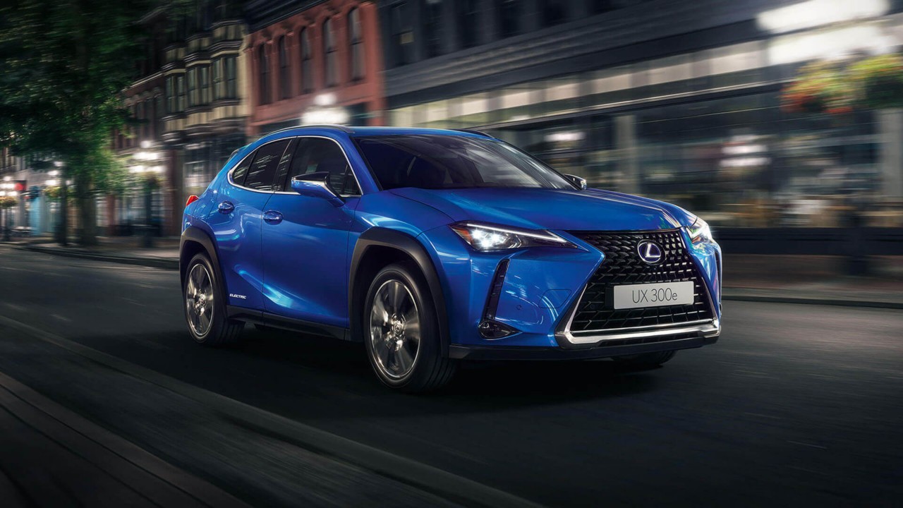 2021-lexus-ux-300e-gallery-exterior-01-1920x1080